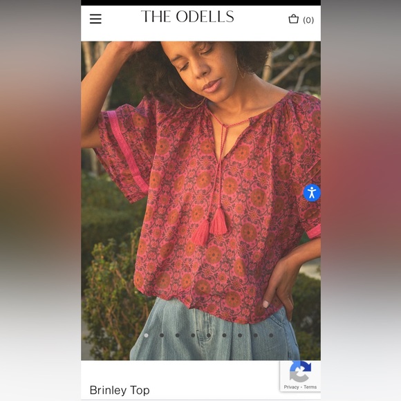 THE ODELLS Top • Small • wide sleeves, tie waist, crochet lace detail - Picture 4 of 5